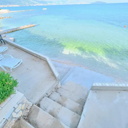 Beachfront Mihovil With Direct Access Villa Kaštel Štafilić