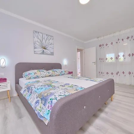 Villa Beachfront Mihovil With Direct Access