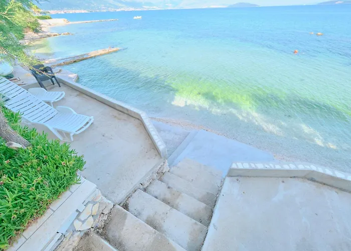 Beachfront Mihovil With Direct Access Villa Kaštel Štafilić
